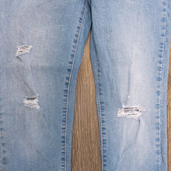 Levi Signature Maternity Jeans Size M Stretch Distressed Light Wash Skinny Blue - Picture 4 of 12